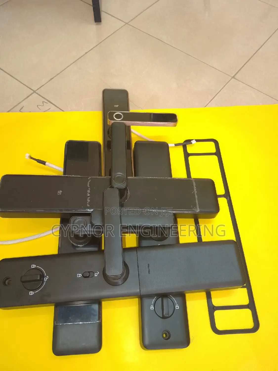 Pharmacy Lock:Mechanical Keys,App Controlled Doorlock