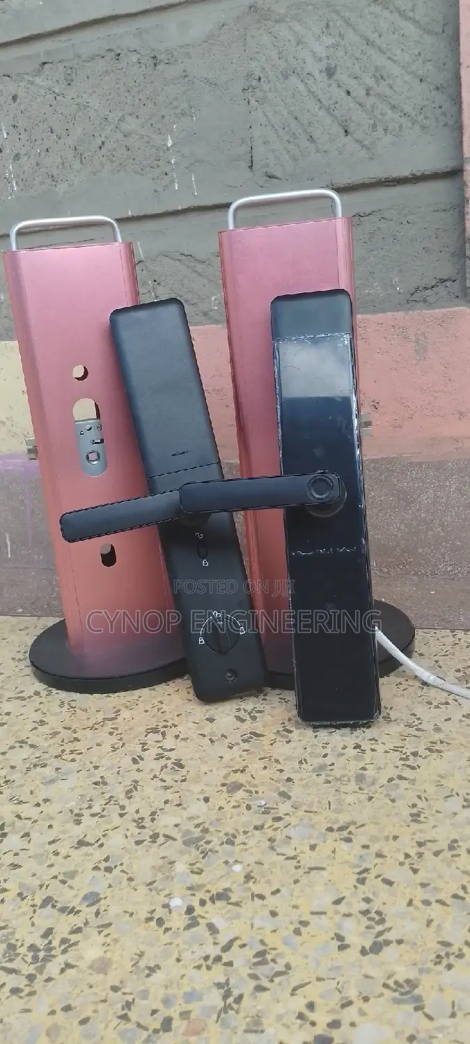 Smart Lock for Office Biometric Operation