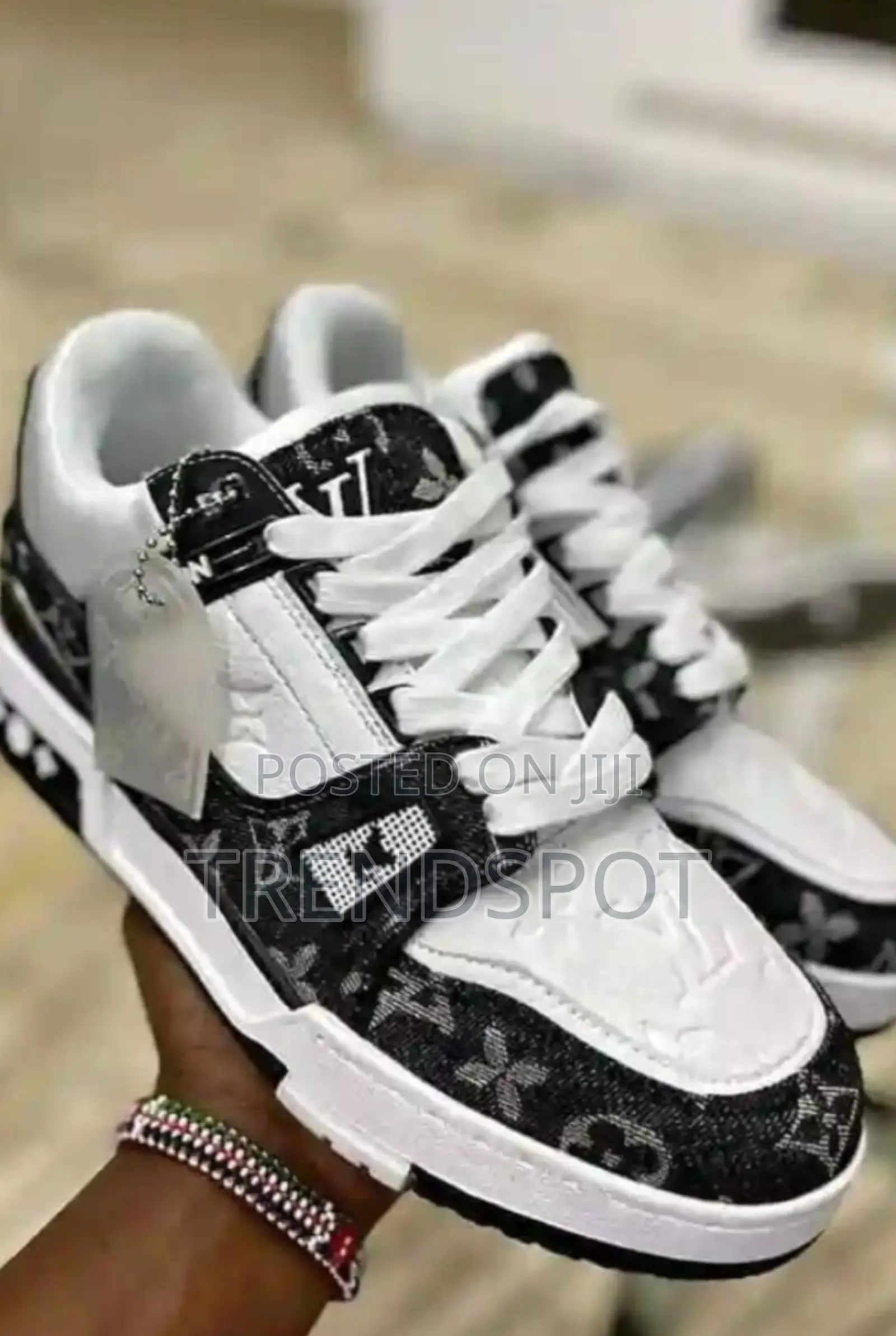Lv Trainers Size 40_45