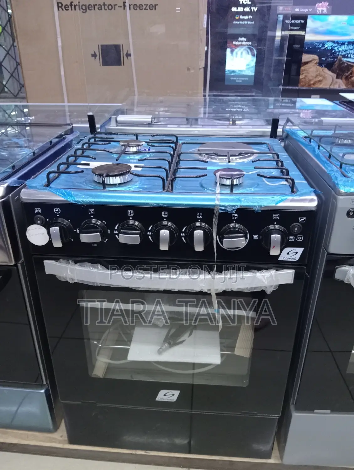 Starworth 50 by 55 3gas and 1 Electric Cooker