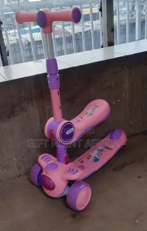 Pink 2 in 1 Kids Three Wheel Scooter