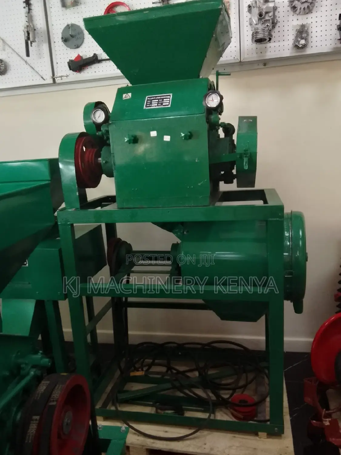 Heavy Duty Roller Mill With Pre-Crusher Electric Powered