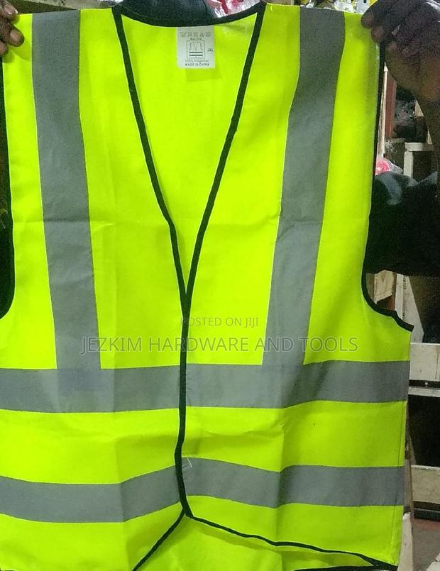 Reflective Vest 4lines Without Pockets - thumbnail 2