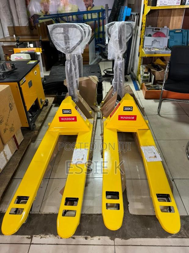 3000kgs Hand Pallet Truck Available - main view