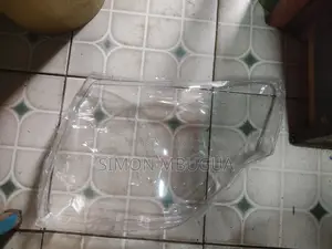 Mitsubishi V95 Headlight Lens
