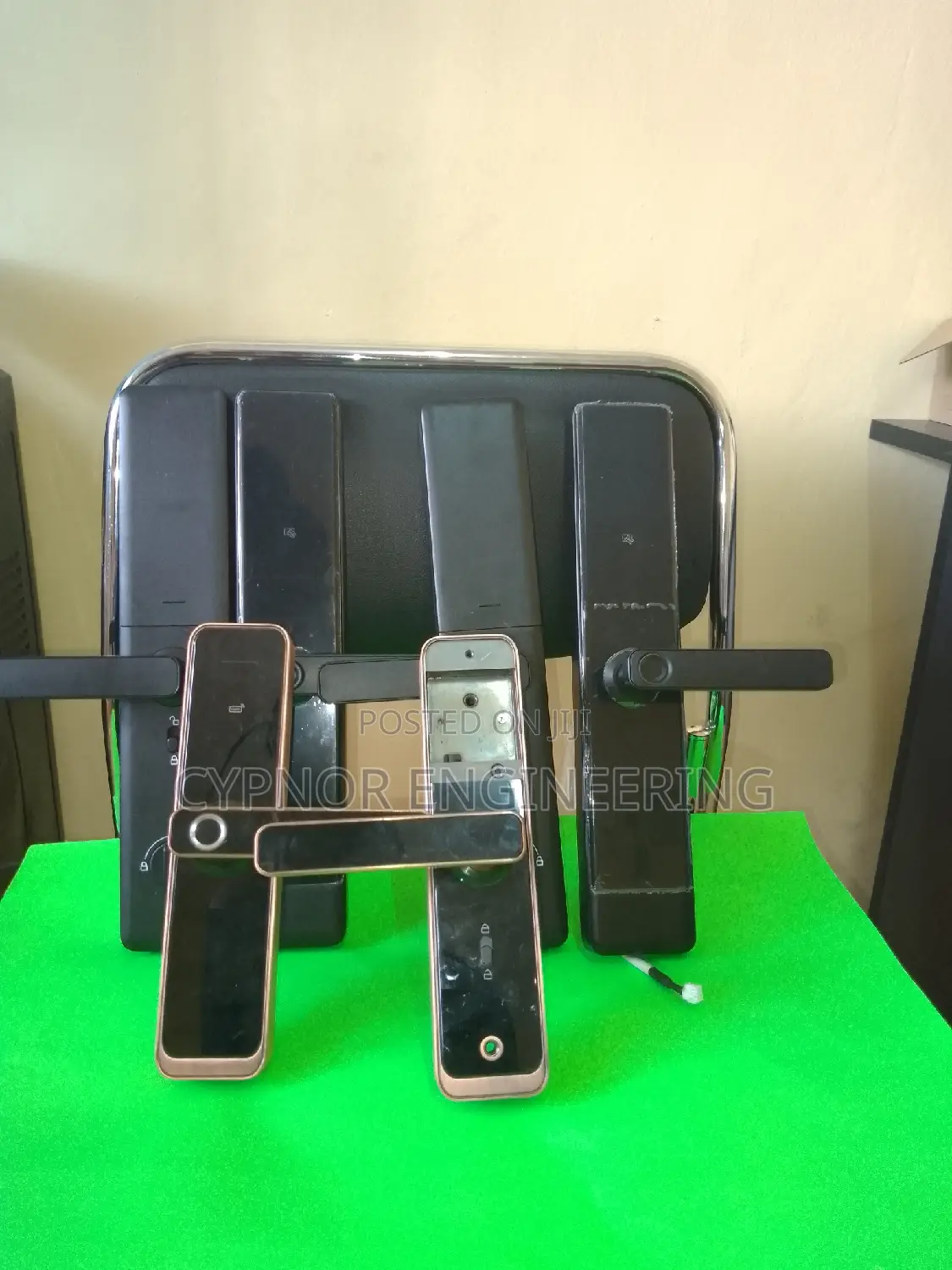 Bedroom Lock:Time Bound Remote Control