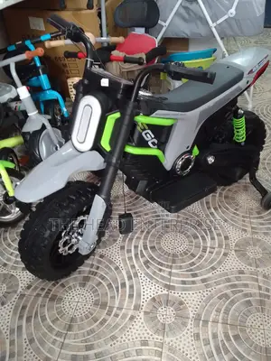 Kids Electric Motorbike Has Light and Bluetooth Connection