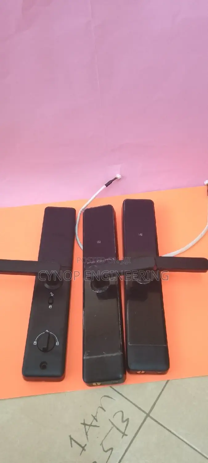 Smart Lock for Hotels RFID Convenience