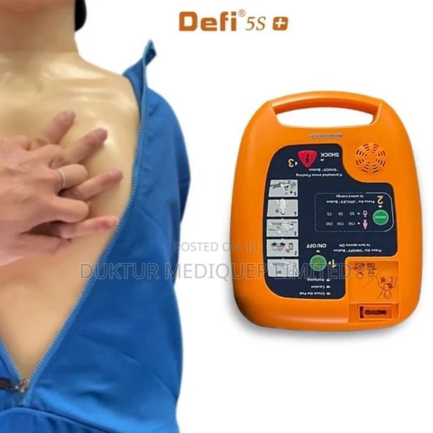 AED (Automated External Defibrillator) - main view