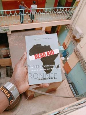 Dead Aid Book by Dambisa Moyo, Baroness Moyo - main view
