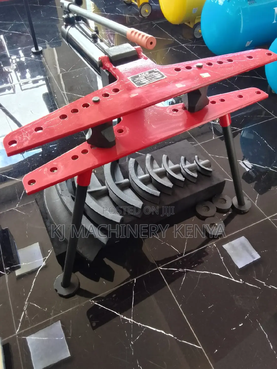 Hydraulic Pipe Bender.