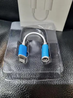 Lightning To Headphone Jack Adapter