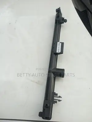 Toyota Belta Radiator Top Cover