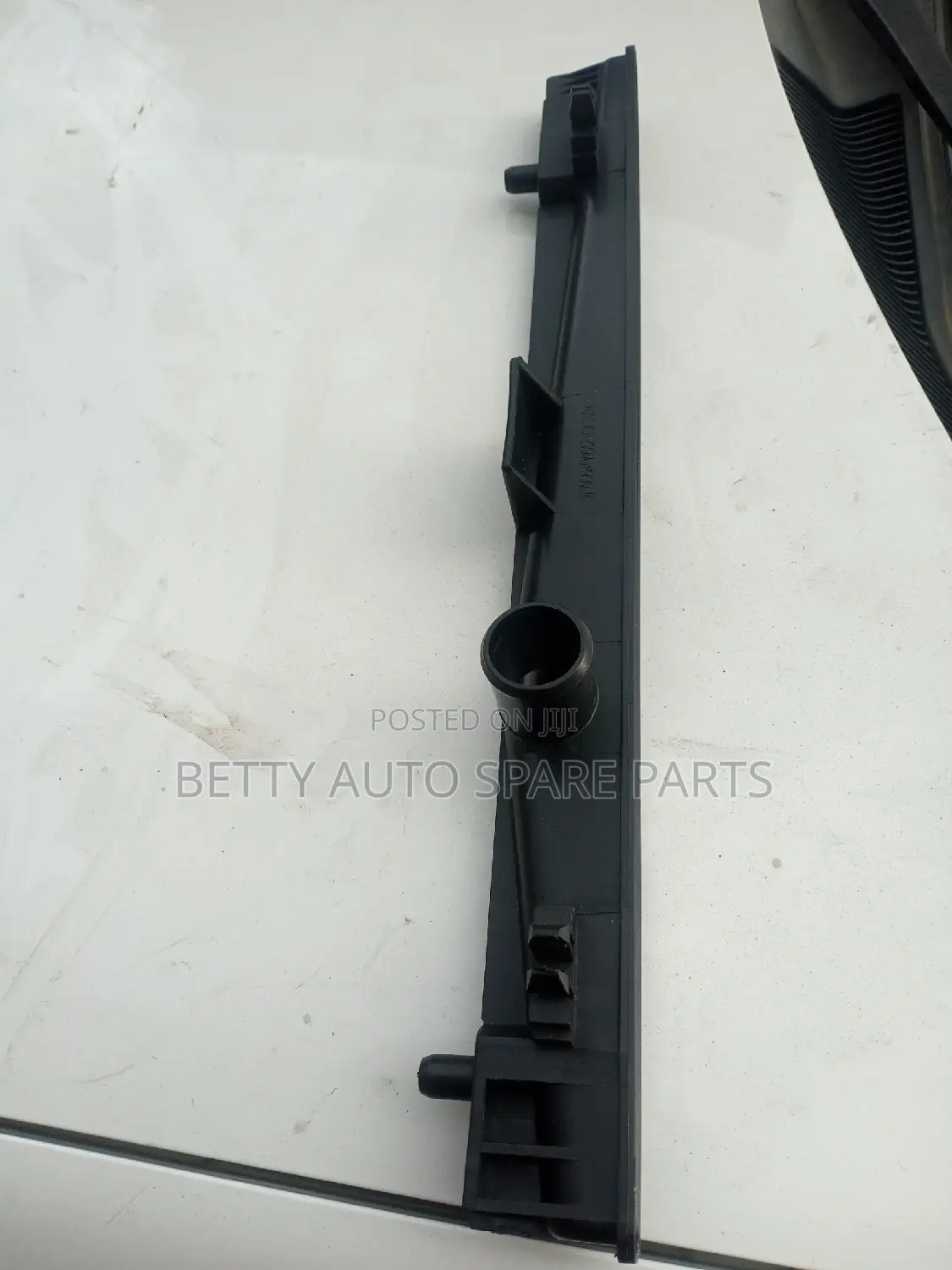 Toyota Belta Radiator Top Cover