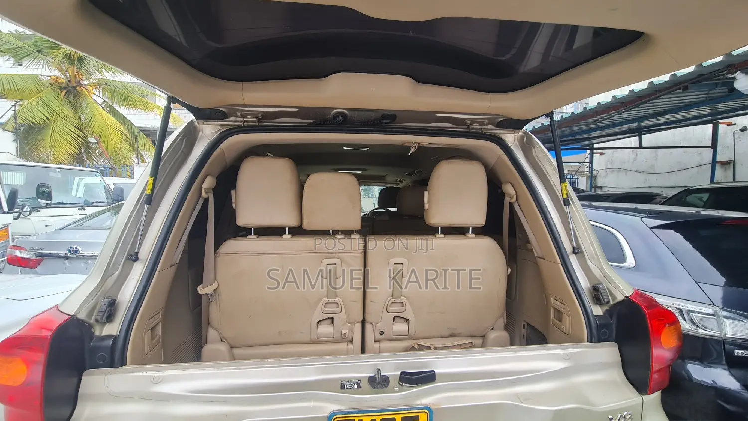 Toyota Land Cruiser 2011 Gold