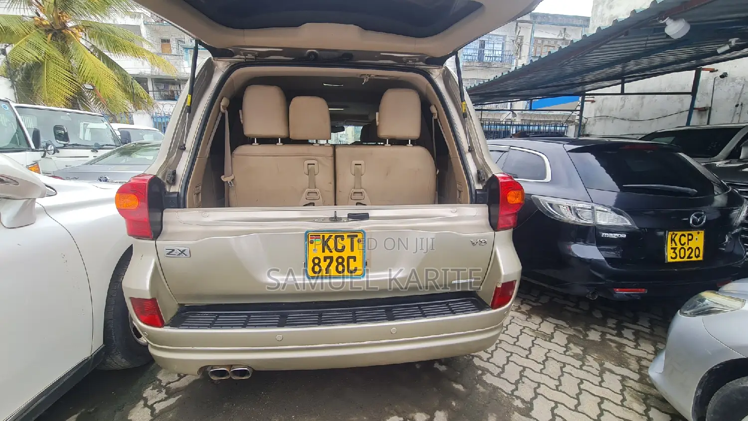 Toyota Land Cruiser 2011 Gold