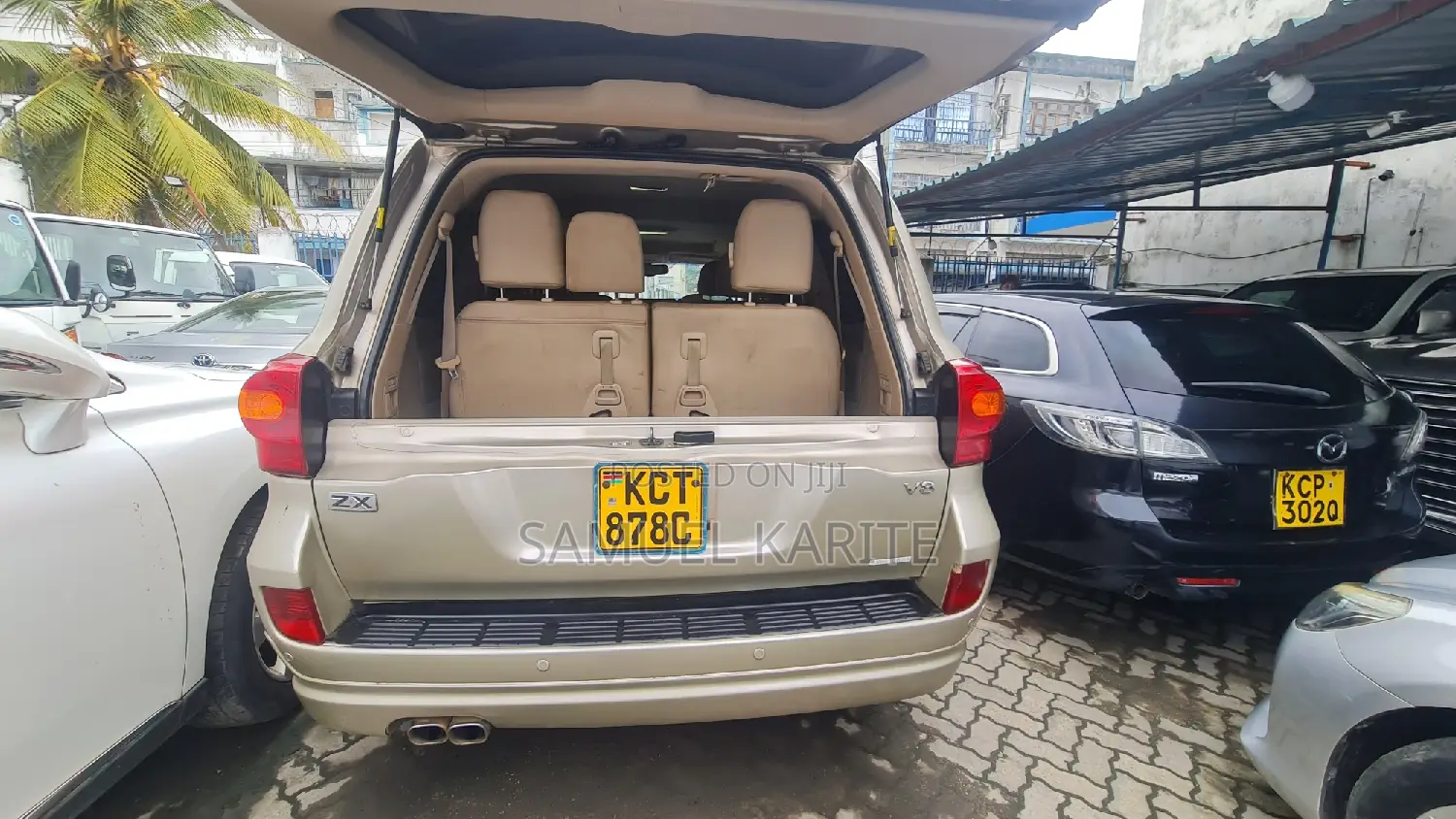 Toyota Land Cruiser 2011 Gold