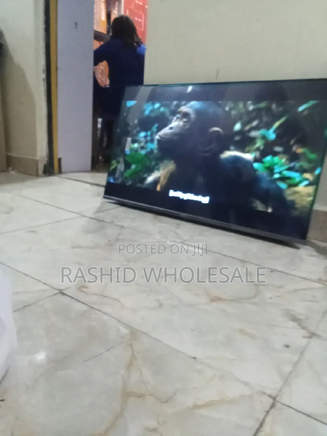 Smart Flameless TV 43 Inch.