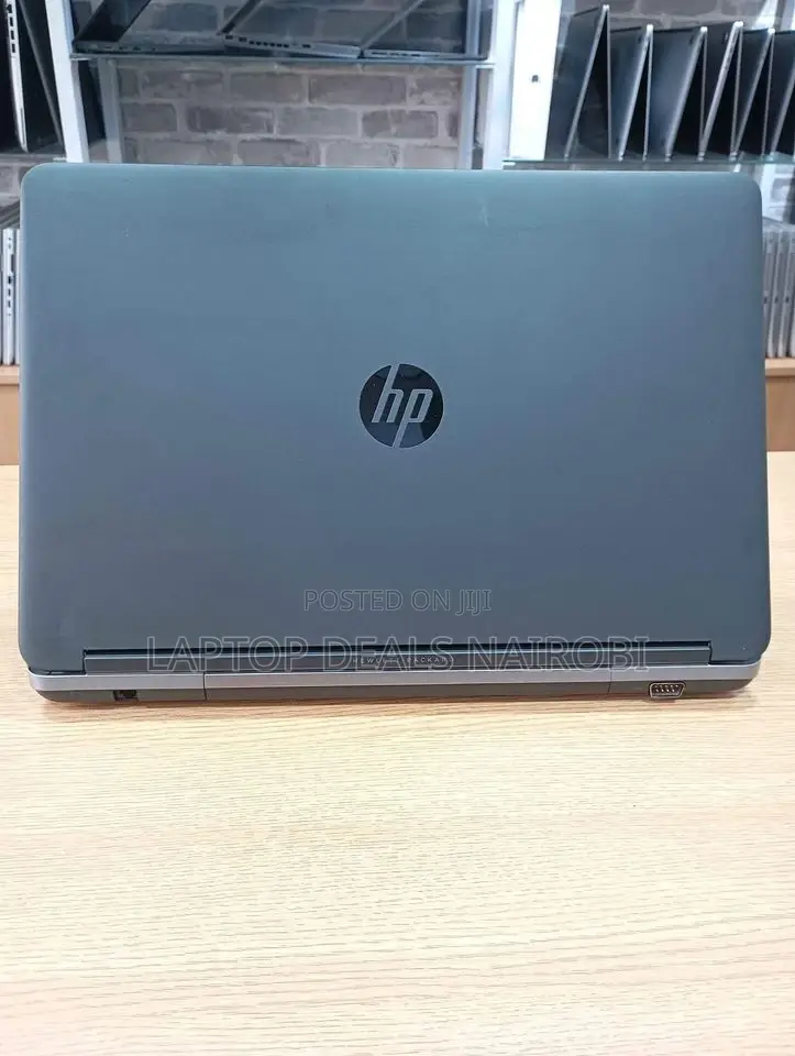 Laptop HP 650 2GB Intel Core I5 HDD+SSD 500GB