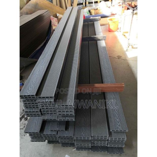 Composite Decking 2.8m Reversible Boards Grey - thumbnail 2
