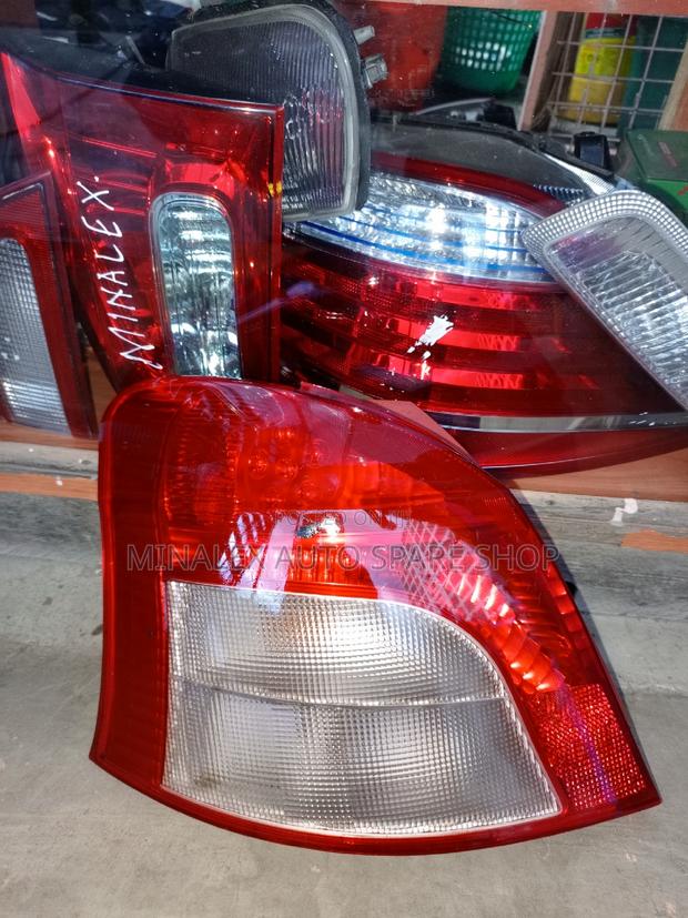 Vitz 2005/6 Model Backlights Diode Type - main view