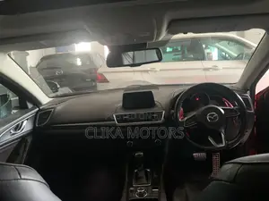 Mazda Axela 2017 Red