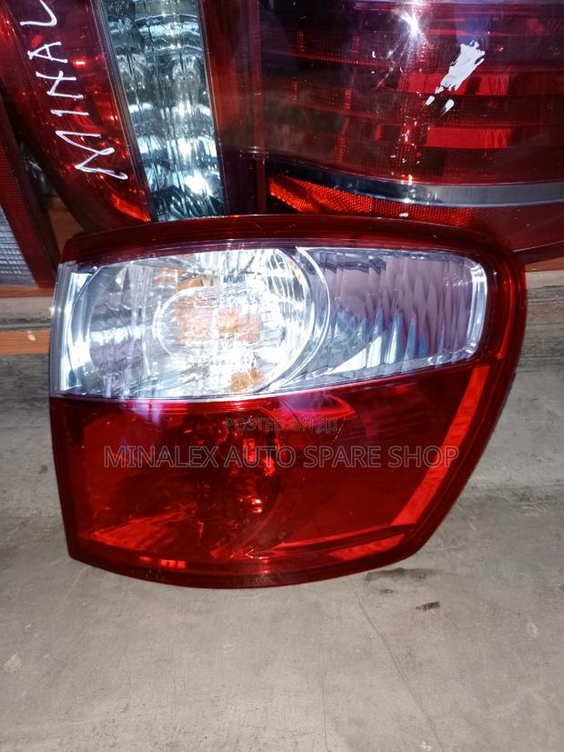 Toyota Ipsum 2007/8 Outer/Body Backlights