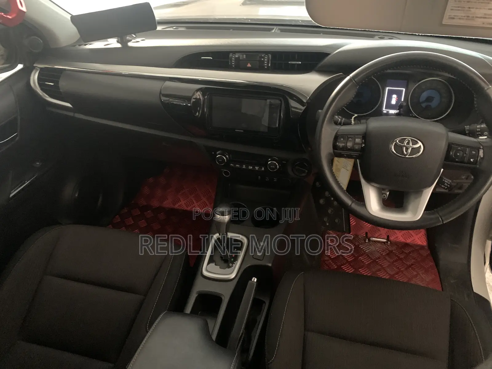 Toyota Hilux 2017 White