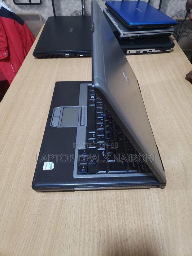 Laptop Dell Latitude D620 4GB Intel Core 2 Duo HDD+SSD 500GB - thumbnail 4
