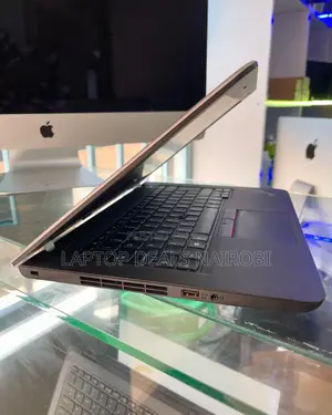 Laptop Lenovo 8GB Intel Core I3 HDD+SSD 500GB