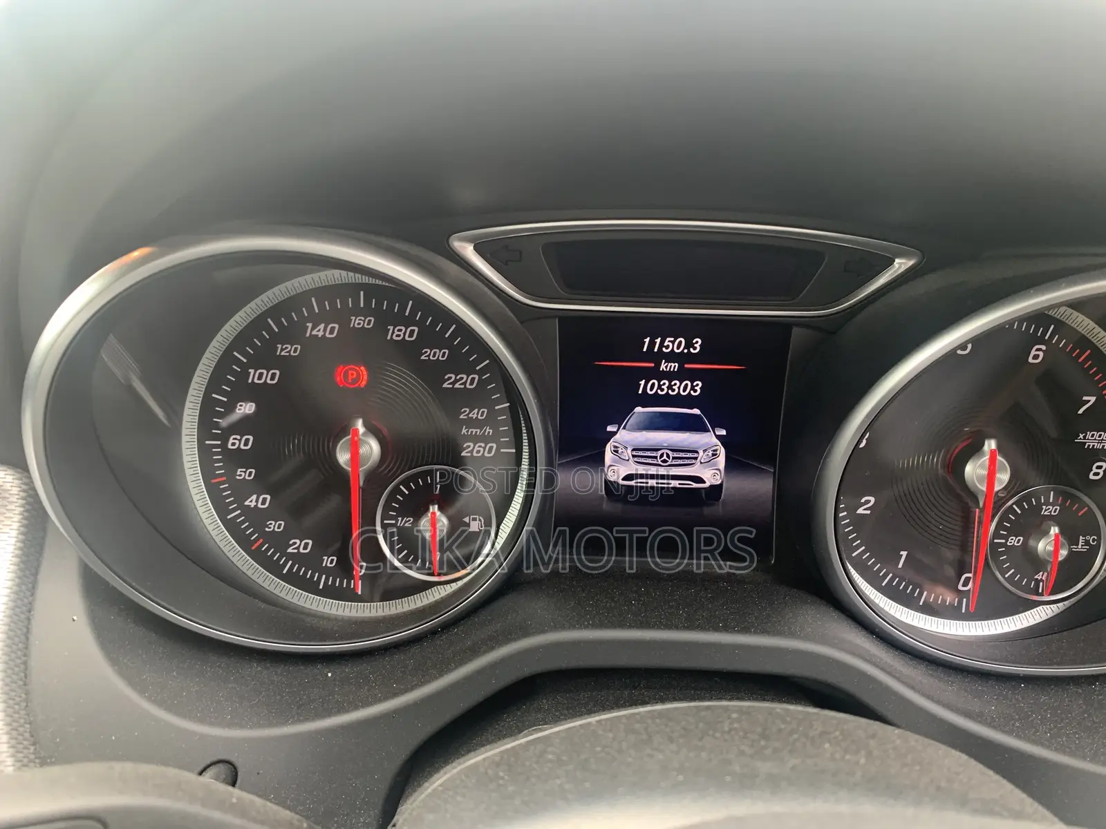 Mercedes-Benz GLA-Class 2017 Silver