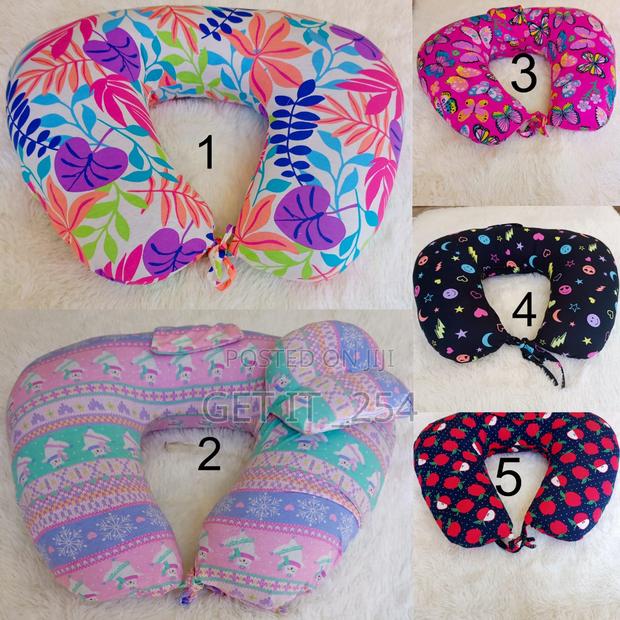 *Beautiful Nursing/Feeding Pillow - main view