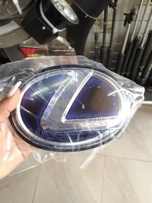 Lexus Front Grill Emblem Logo/ Lexus Front Logo/ Emblem