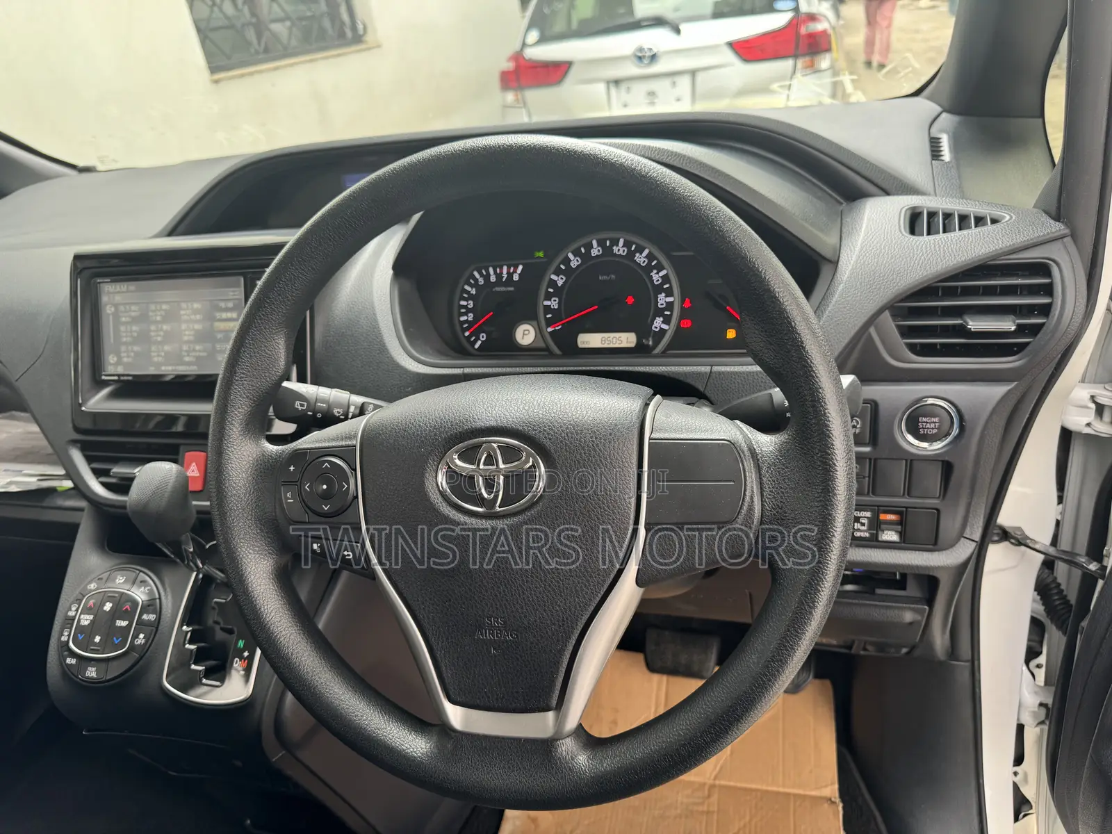 Toyota Voxy 2019 White
