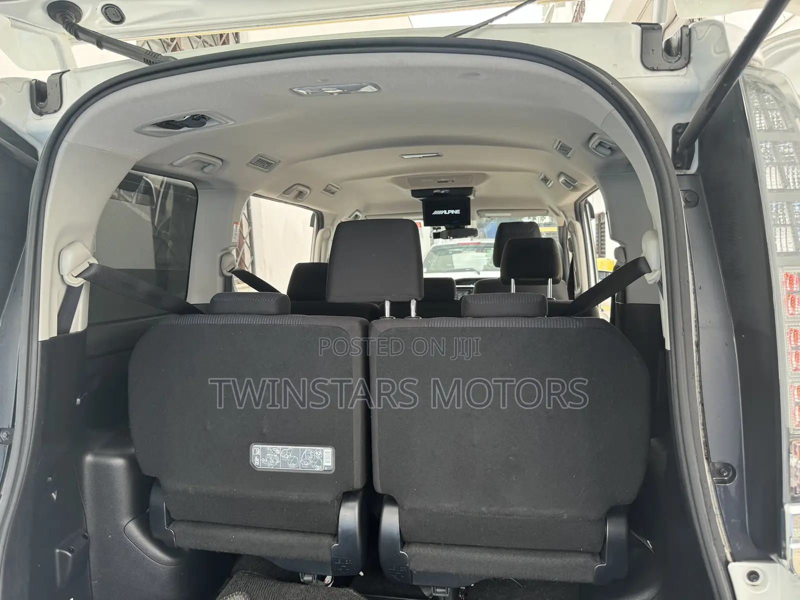 Toyota Voxy 2019 White
