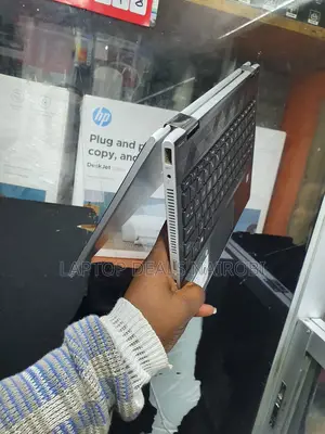 Laptop HP Pavilion 14 8GB Intel Core i3 HDD+SSD 128GB