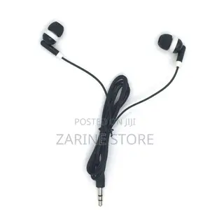 Wired Earphones With Earbuds in Ear High Quality