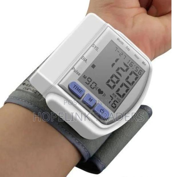 Blood Pressure Monitor,Wrist Blood Pressure Monitor