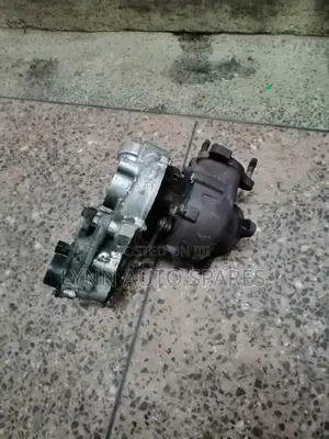 Toyota Land Cruiser V8 1VD Turbo Charger