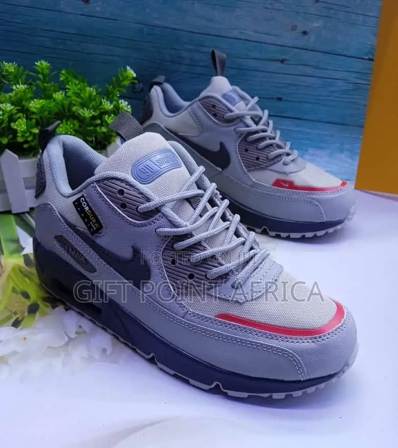 Grey Airmax 90 Sneakers
