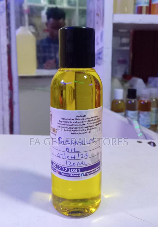 Geranium Oil - main view