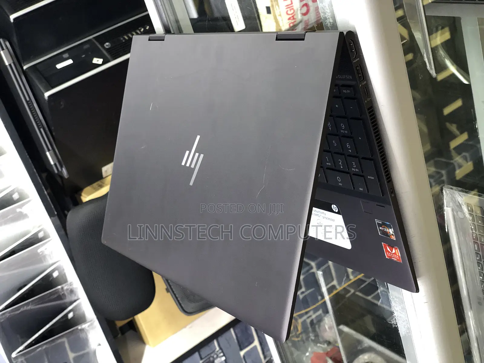 Laptop HP Envy X360 8GB AMD Ryzen 5 SSD 256GB
