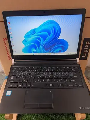Laptop Toshiba Satellite C850 8GB Intel Core I5 SSD 256GB