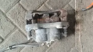 X-Trail Nt30 Brake Caliper