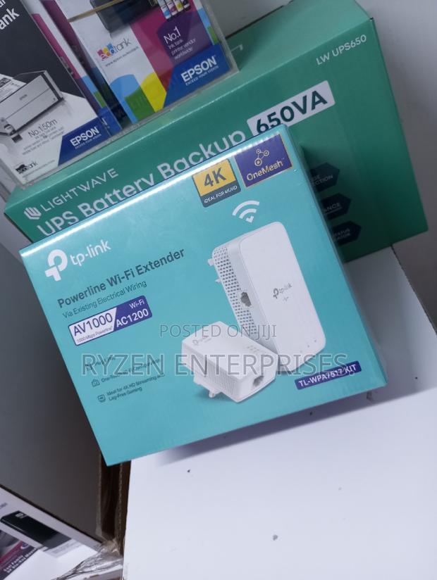 Tp-link Av1000 Power Line Wifi Extender./ Av1000 Extender - main view
