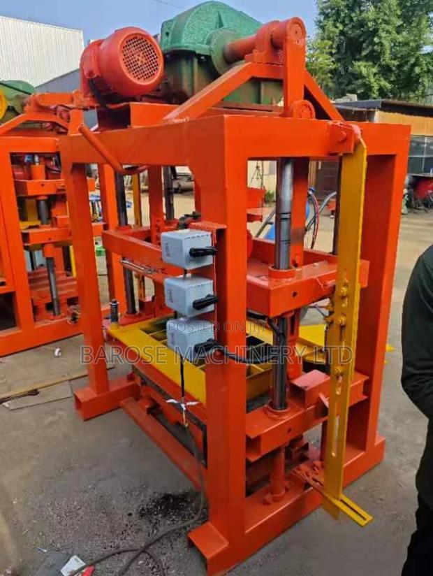 Cabro Block Making Machine - main view