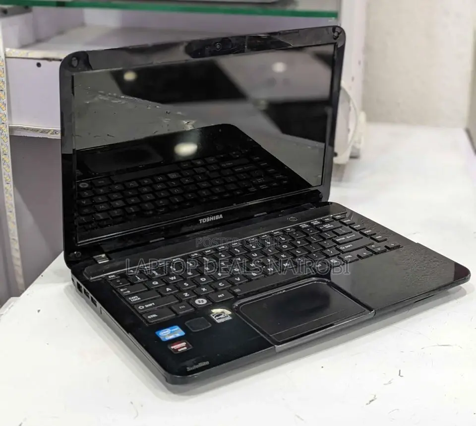 Laptop Toshiba Satellite C55 8GB Intel Core I5 HDD+SSD 500GB
