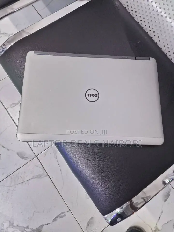 Laptop Dell Latitude E7240 8GB Intel Core I7 SSD 256GB