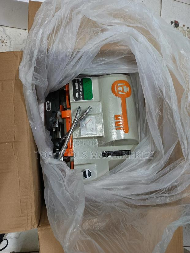 Commercial Key Cutting Machine - main view