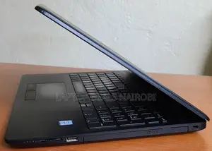 Laptop HP 15-Dw0037wm 8GB Intel Core I5 HDD+SSD 1T